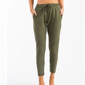 ZYIA Olive Everywhere Pants XL